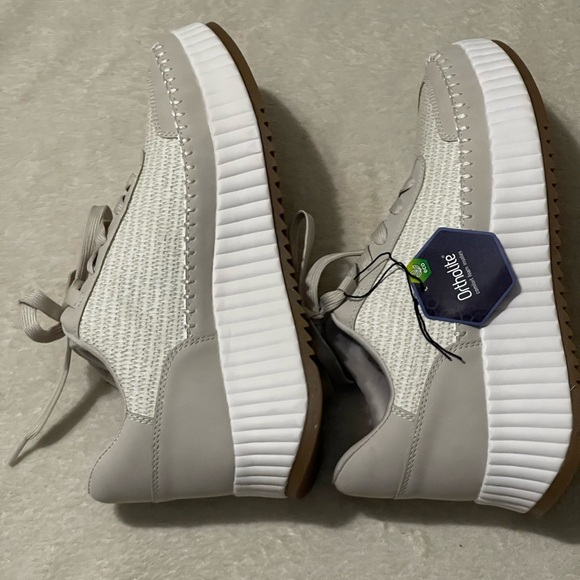 Ortholite women’s Stylish White and Gray Sneakers size 11M New - Picture 5 of 11